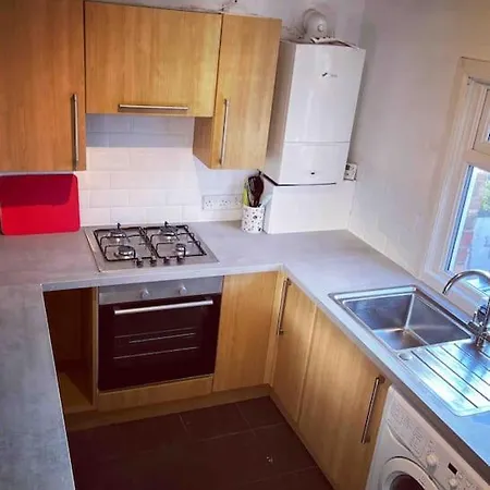 Chester/Handbridge Sleeps 9 + Netflix Hough Green Exterior photo