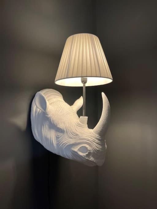 Chester/handbridge Sleeps 9 + Netflix Apartment *